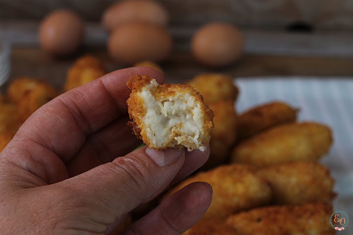 ROASTED CHICKEN CROQUETTES
